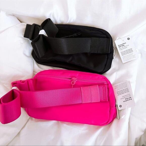 Lululemon Everywhere Belt Bag 1L Sonic Pink & Black Bundle - Picture 4 of 5